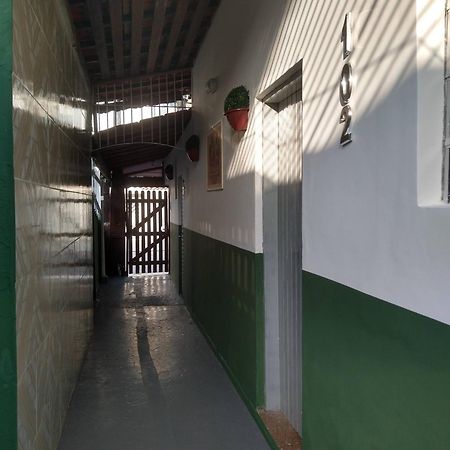 Hospedagem Primeira Quadra Da Praia プライア・グランデ エクステリア 写真