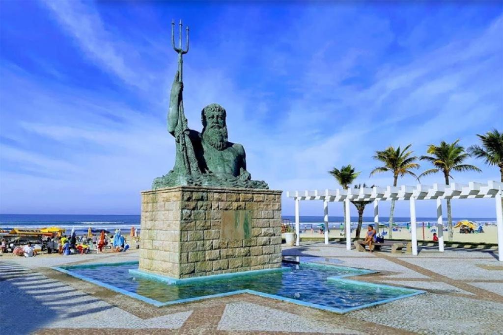 Hospedagem Primeira Quadra Da Praia プライア・グランデ エクステリア 写真
