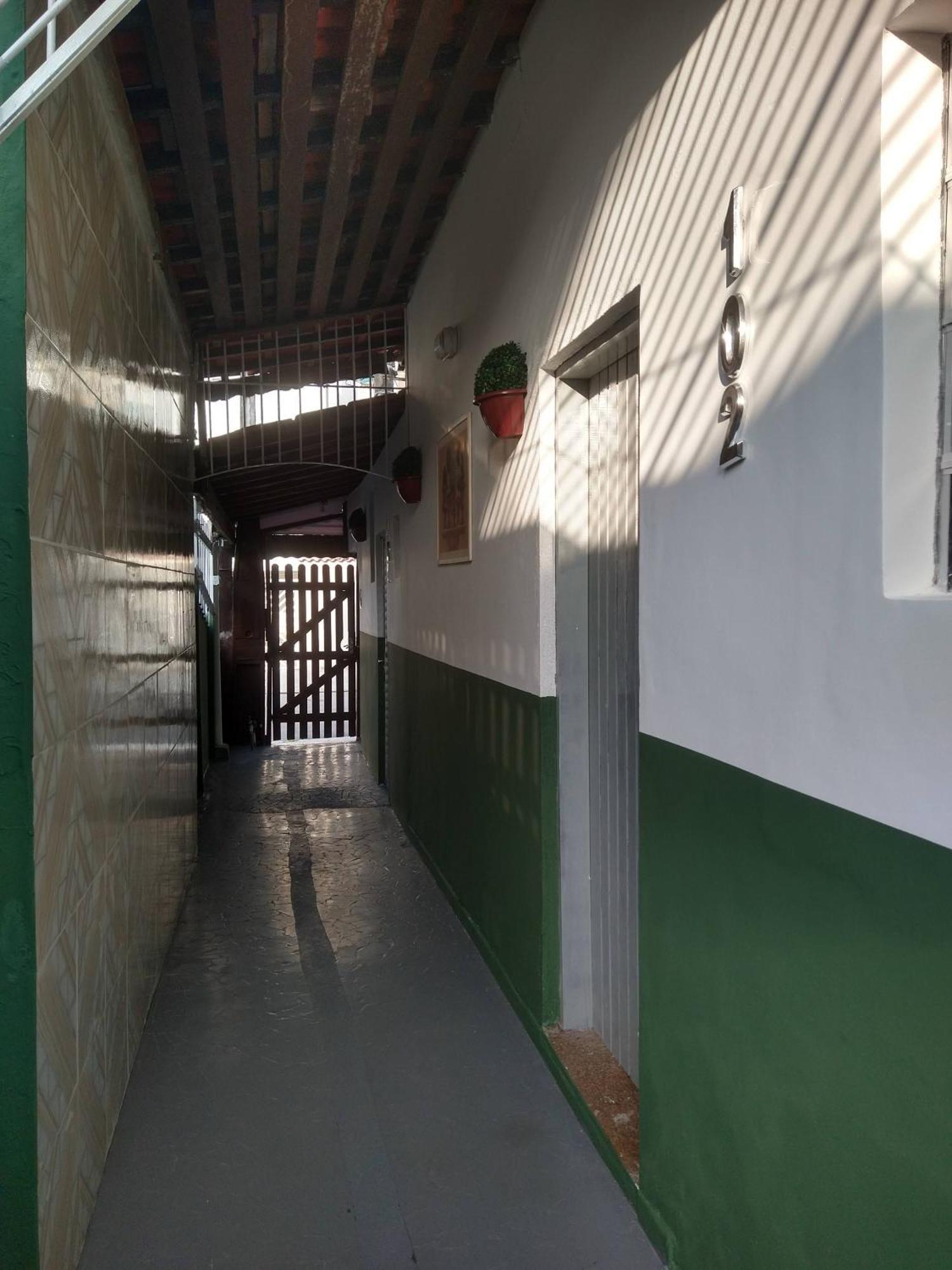 Hospedagem Primeira Quadra Da Praia プライア・グランデ エクステリア 写真